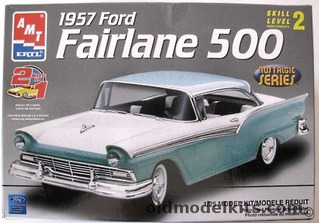 AMT 1/25 1957 Ford Fairlane 500 Stock or Custom, 38406 plastic model kit